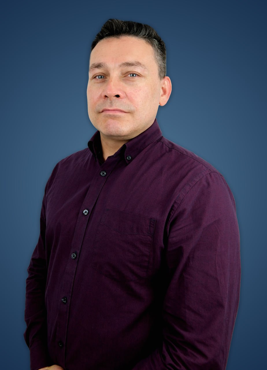 фото сотрудника